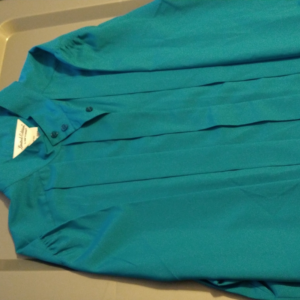 Women's teal limited edition button down blouse size 16